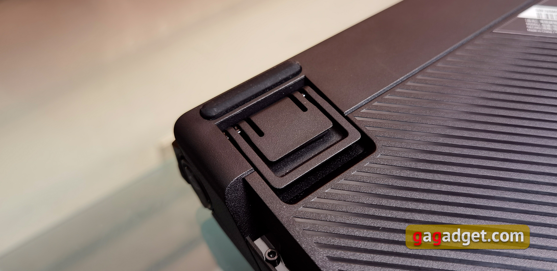 ASUS ROG Azoth recension: det kompromisslösa mekaniska tangentbordet för spelare du aldrig förväntat dig-23